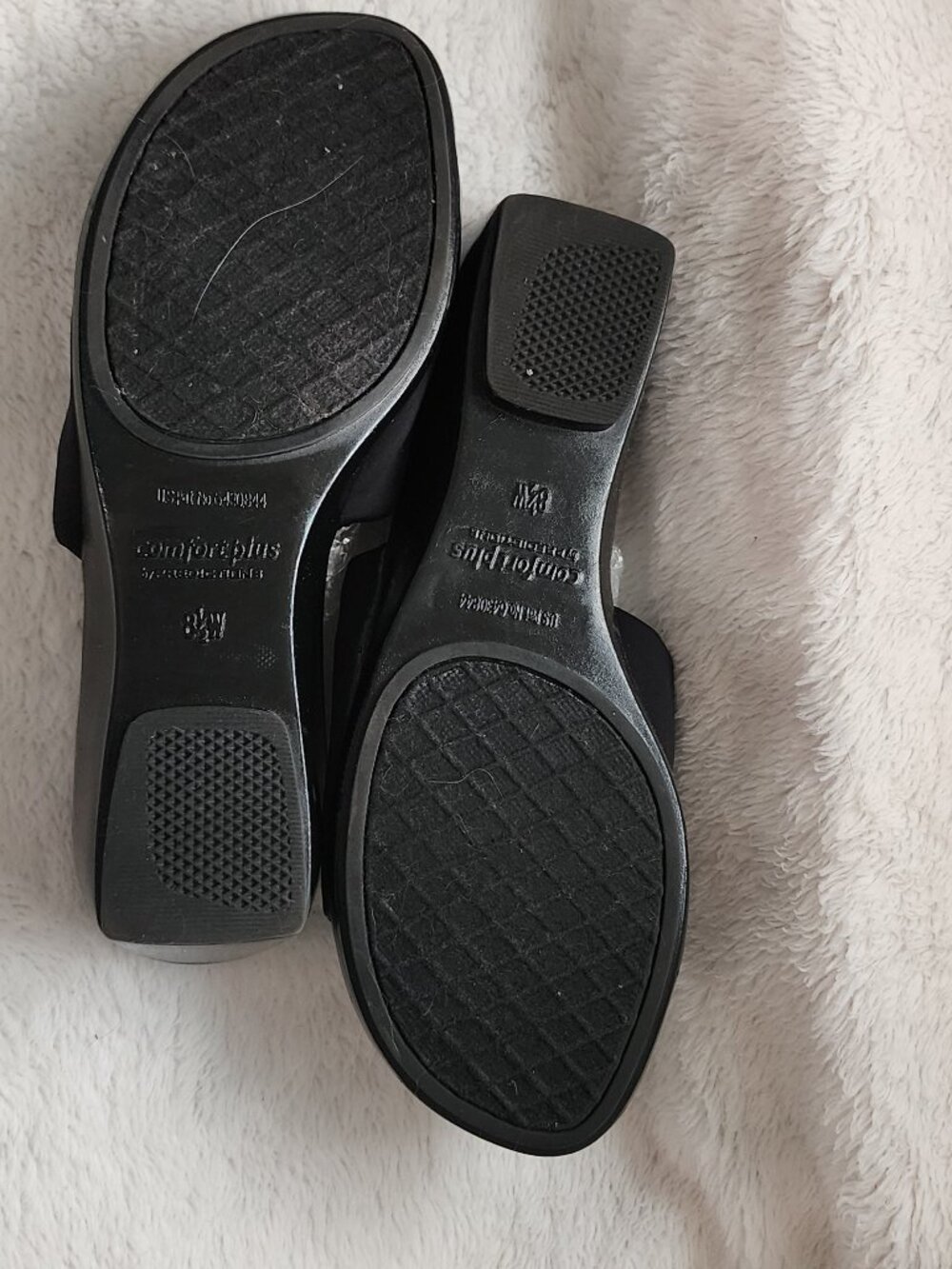 Comfort Plus, Predictions, Wedge slip on shoe, Size 8 1/2W - Picture 4 of 6